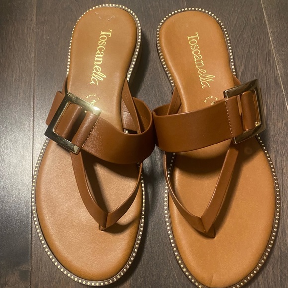 Flat sandals with a comfort bed. Made in Italy. Size 91/2 NWOT - Picture 2 of 3